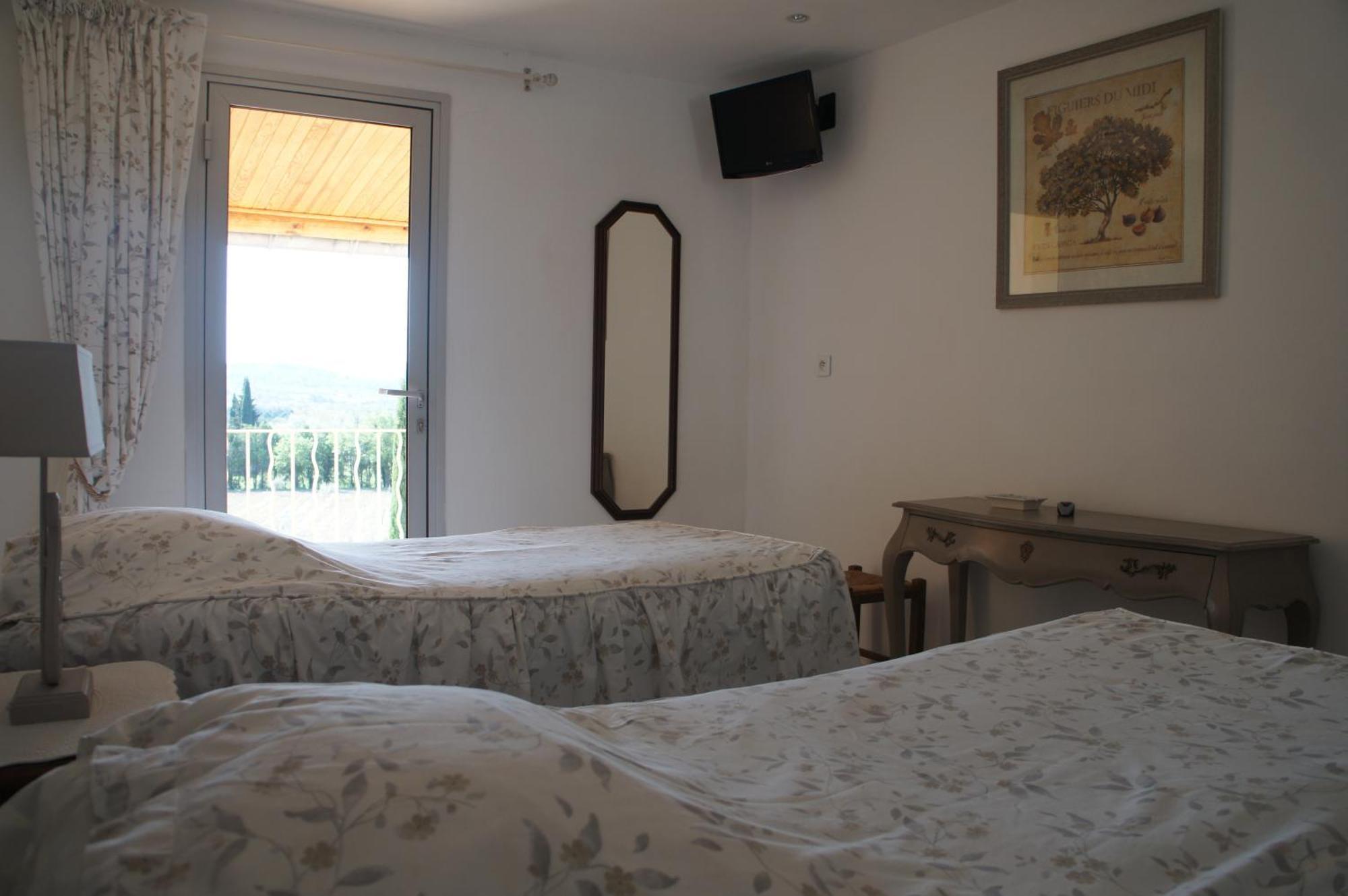 La Bergerie Hotel Joucas Bagian luar foto