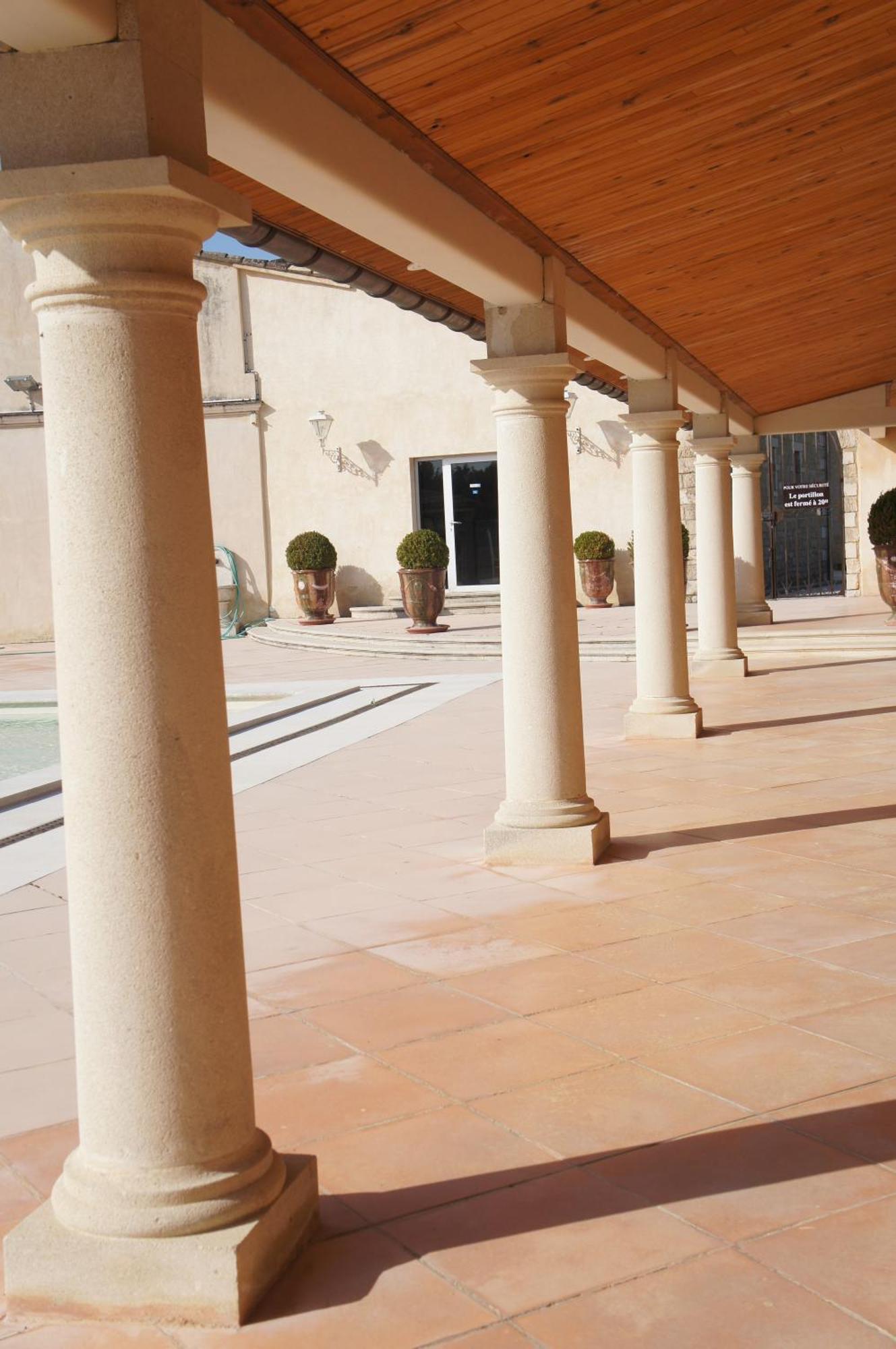 La Bergerie Hotel Joucas Bagian luar foto